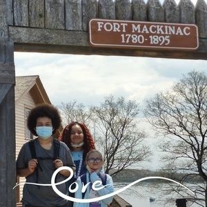 Meet your Posher, Danielle